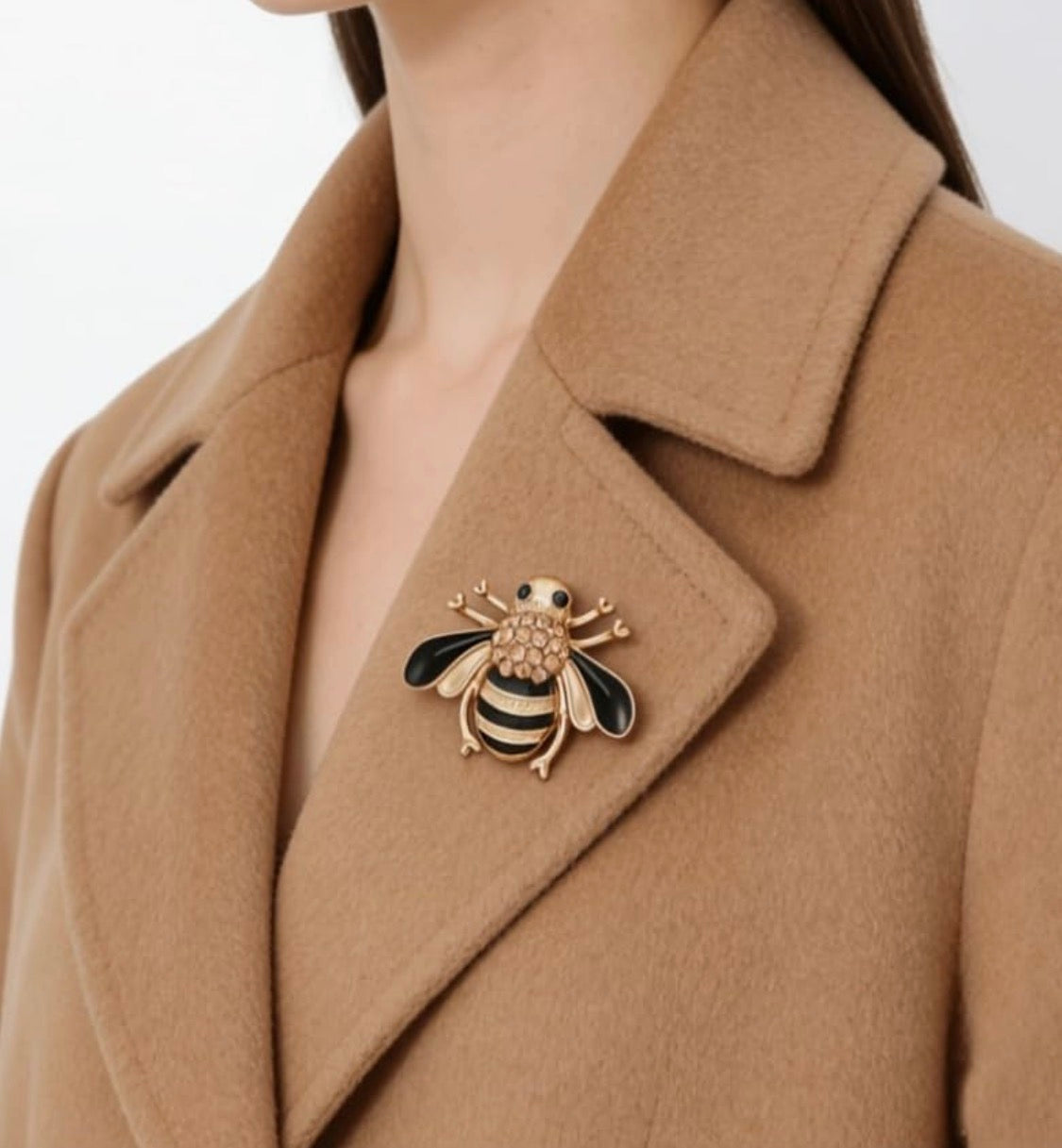 Cute golden bee broch pin