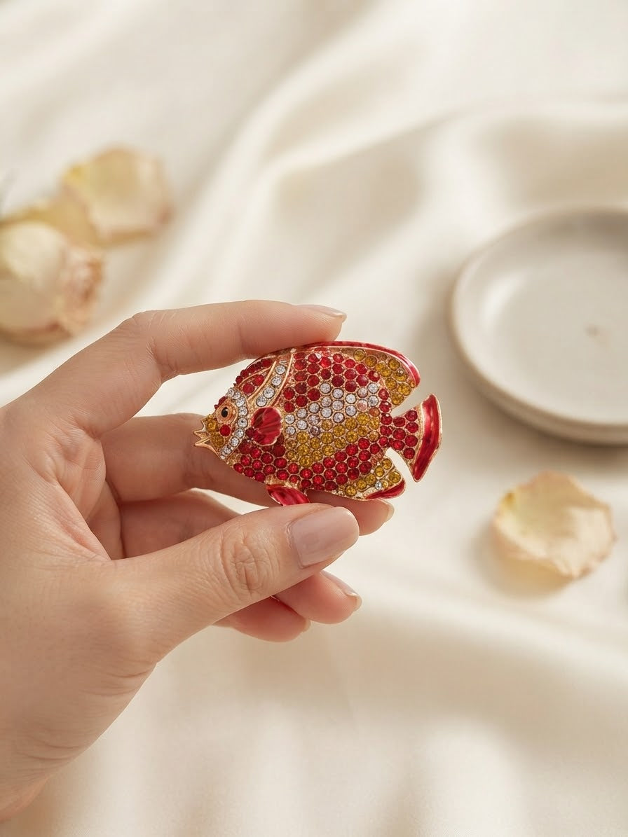 Red cute elegant fish brooch pin