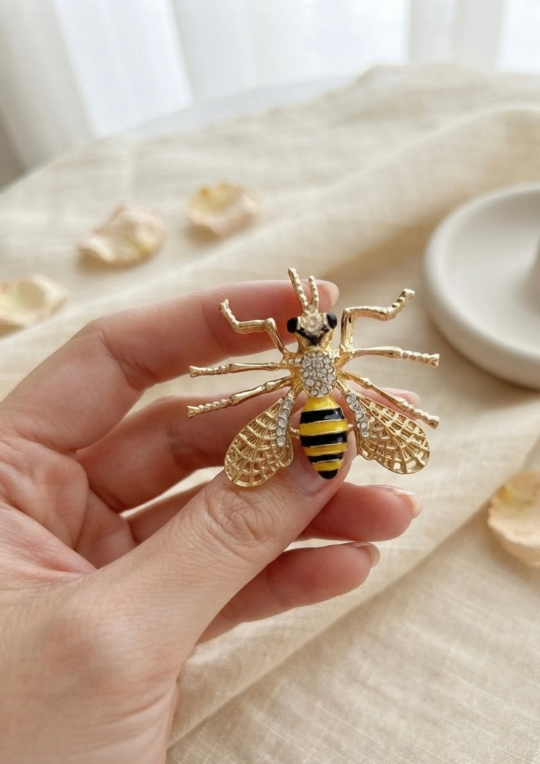 İnsect bee brooch pin