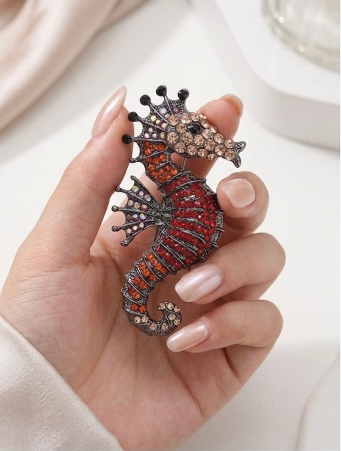 Rhinestone Seahorse Brooches for Women Unisex Colorful Sea Life Pins Banquet Party Backpack Gifts Jewelry Accessories